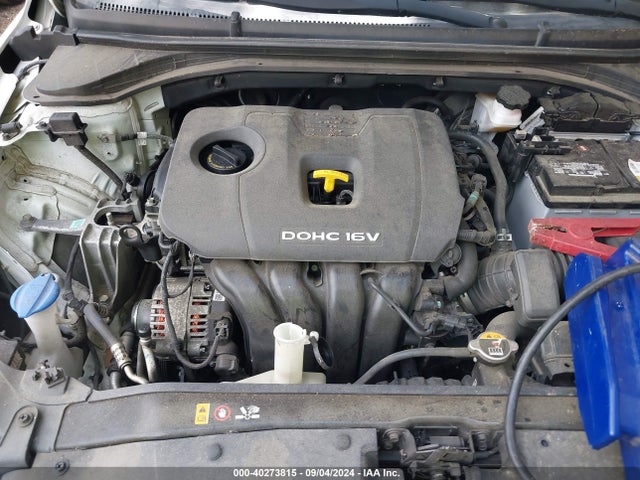 Hyundai ELANTRA SE 2017 5NPD84LF0HH210212 Image 10