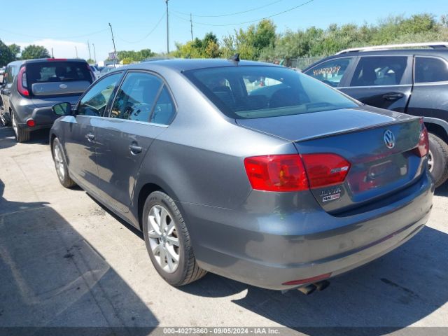3VWD17AJ5EM336209 Volkswagen Jetta 1.8t Se