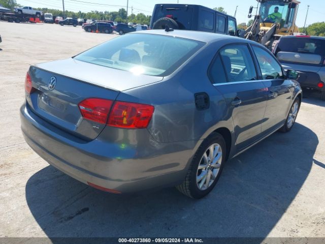 3VWD17AJ5EM336209 Volkswagen Jetta 1.8t Se