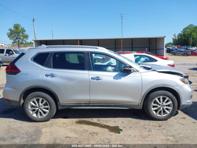 KNMAT2MV4JP588815 Nissan ROGUE SV