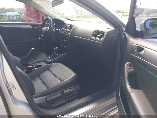 3VWLA7AJ8FM286502 Volkswagen Jetta 2.0l Tdi Se