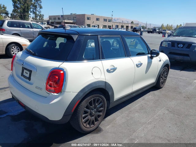 WMWXS5C57FT829097 Mini Hardtop Cooper