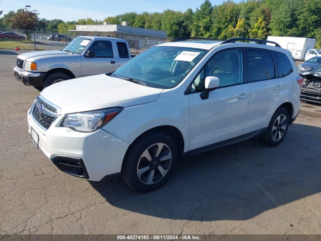 Subaru Forester 2.5i Premium 2018 JF2SJAEC7JH583461 Image 2