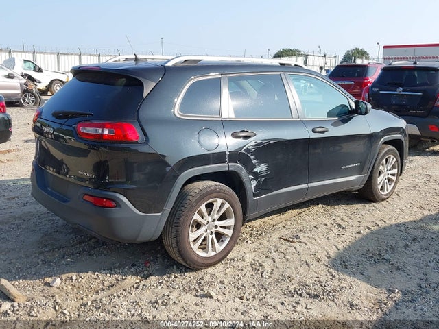 1C4PJLAB6FW669635 Jeep Cherokee Sport