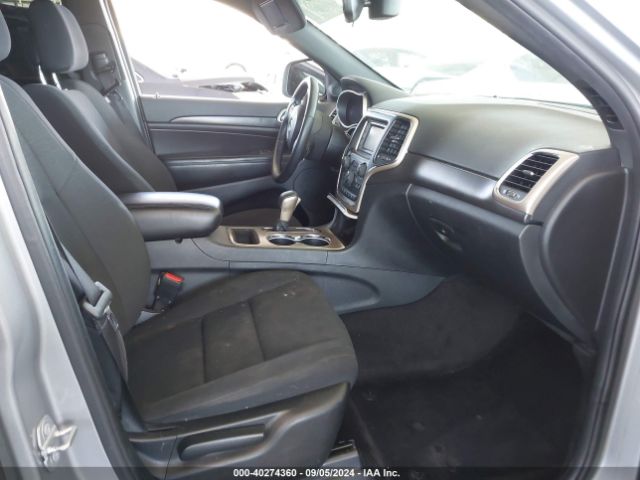 1C4RJEAG9HC966094 Jeep Grand Cherokee Laredo 4x2