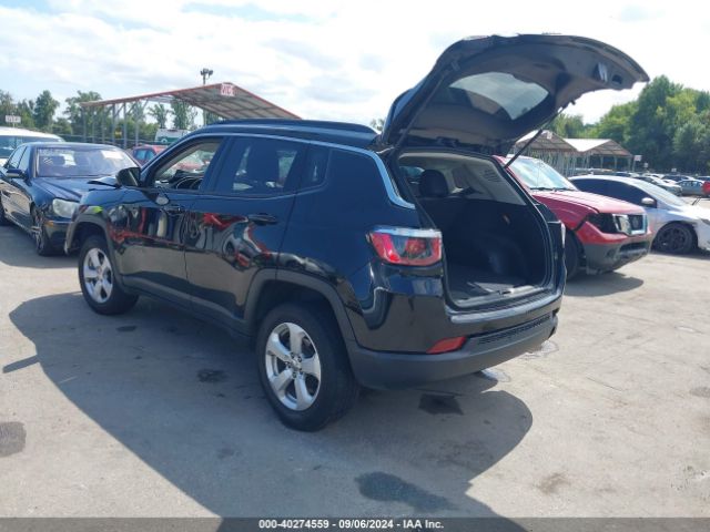 3C4NJDBB9KT806885 Jeep Compass Latitude 4x4