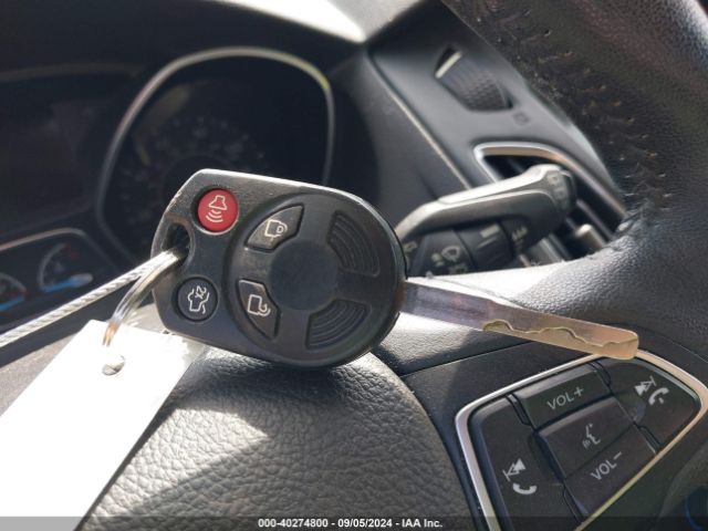 1FADP3M23JL228820 Ford FOCUS SEL
