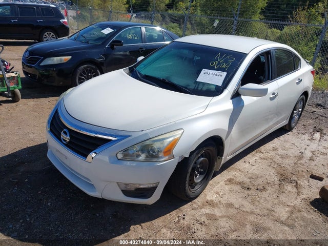 Nissan Altima 2.5 S 2014 1N4AL3AP9EC195553 Image 2