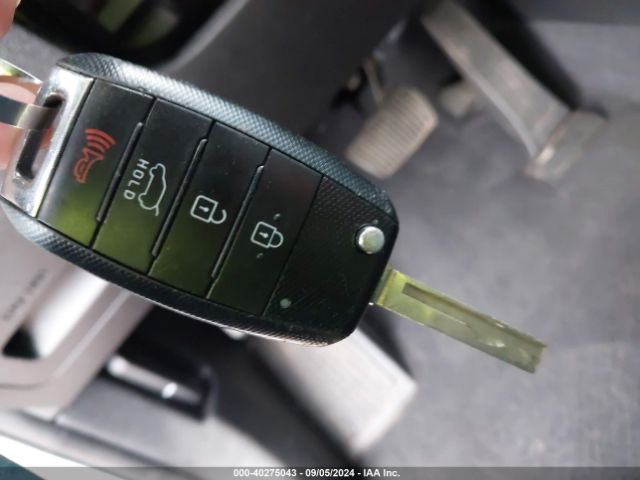 5XYPGDA35GG081916 KIA Sorento 2.4l Lx