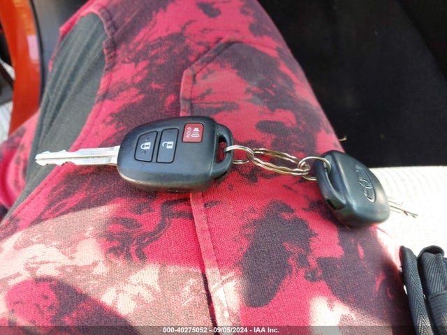 Toyota RAV4 LE 2016 2T3BFREV4GW412976 Image 11