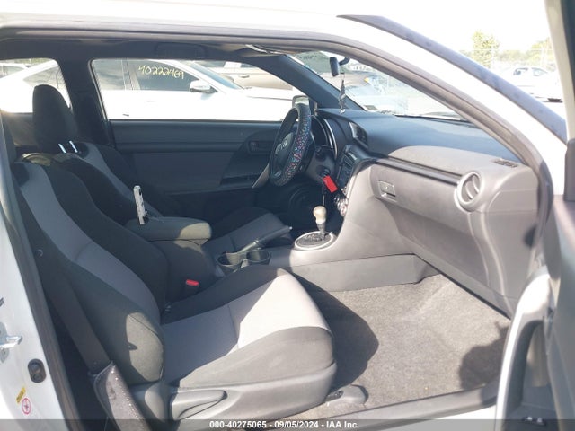 Scion TC 2015 JTKJF5C77F3095827 Image 5