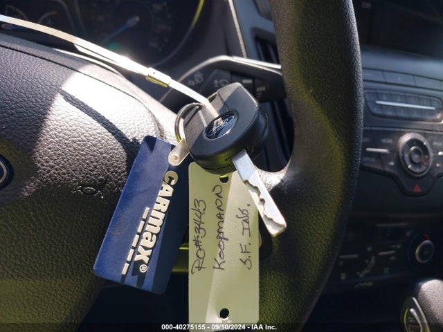Ford FOCUS SE 2018 1FADP3FE2JL238116 Image 11
