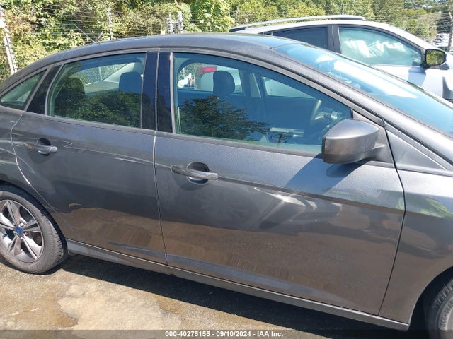 Ford FOCUS SE 2018 1FADP3FE2JL238116 Image 13