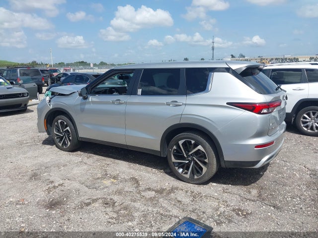 2022 MITSUBISHI OUTLANDER JA4J4UA80NZ064380 Photo 2