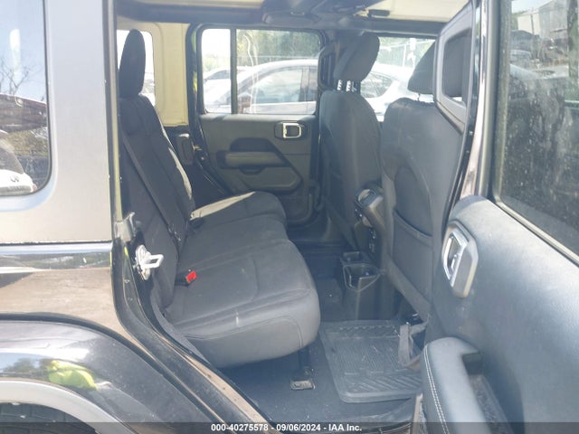 1C4HJXEN1KW515084 Jeep Wrangler Unlimited Sahara 4x4