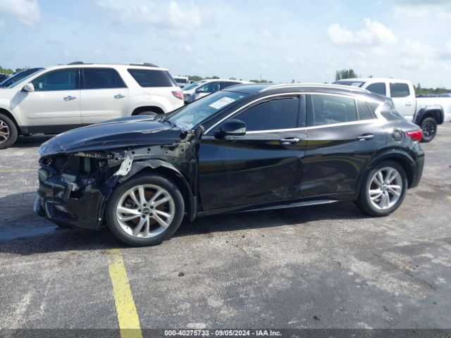 SJKCH5CP1HA020806 Infiniti Qx30 Premium