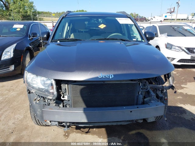 1C4NJCBBXFD171858 Jeep Compass Sport
