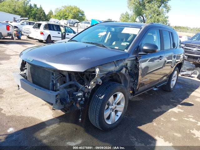 1C4NJCBBXFD171858 Jeep Compass Sport