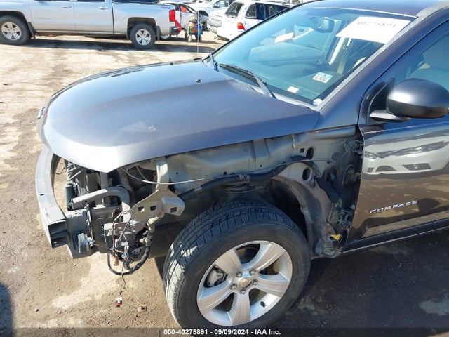 1C4NJCBBXFD171858 Jeep Compass Sport