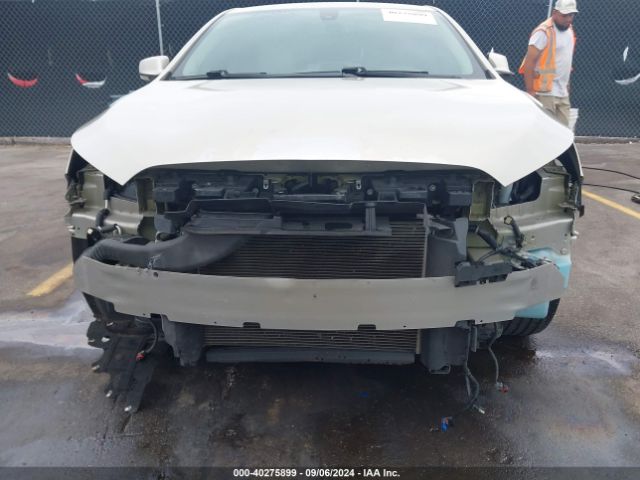 1G4GB5G31GF277121 Buick Lacrosse Leather