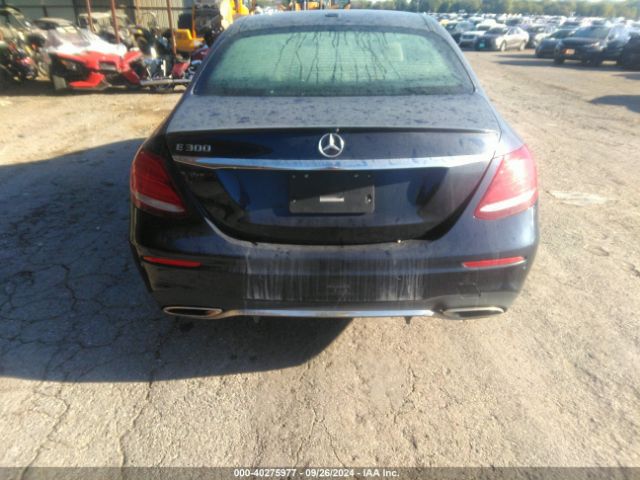WDDZF4JB0HA158573 Mercedes-Benz E 300