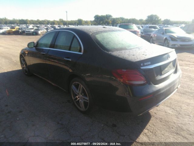 WDDZF4JB0HA158573 Mercedes-Benz E 300