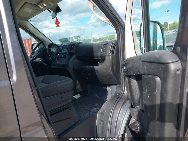 3C6TRVNG8JE107304 RAM Promaster 1500 Low Roof 118 Wb