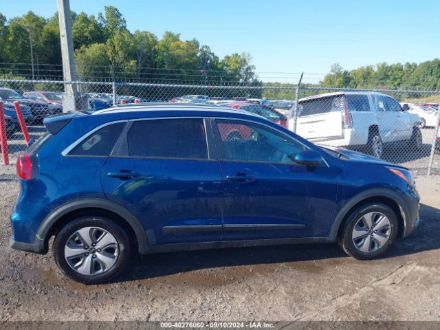 KNDCB3LC3L5440171 KIA NIRO LX