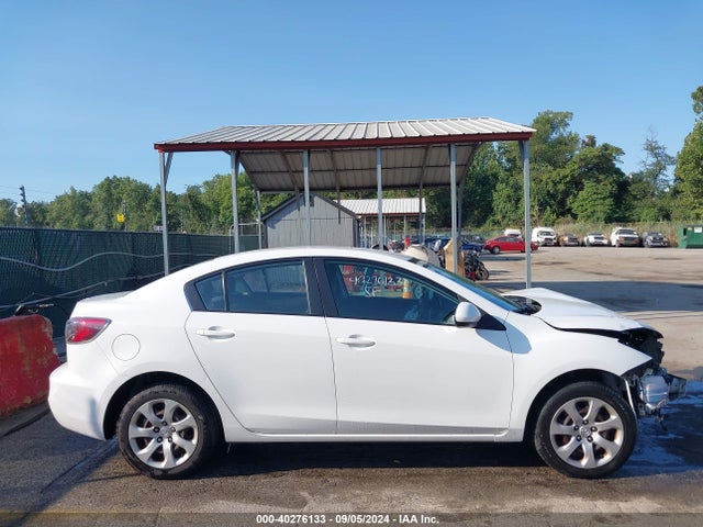 2013 Mazda Mazda3 I Sport მანქანა იყიდება აუქციონზე, vin: JM1BL1UP0D1851504, აუქციონის ნომერი: 40276133