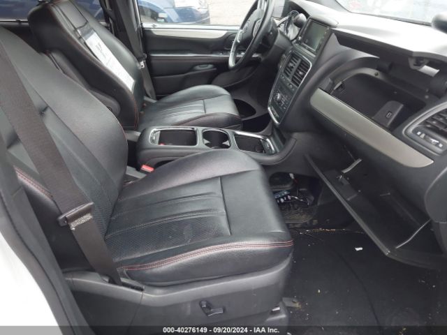 2C4RDGEG1KR563660 Dodge Grand Caravan Gt