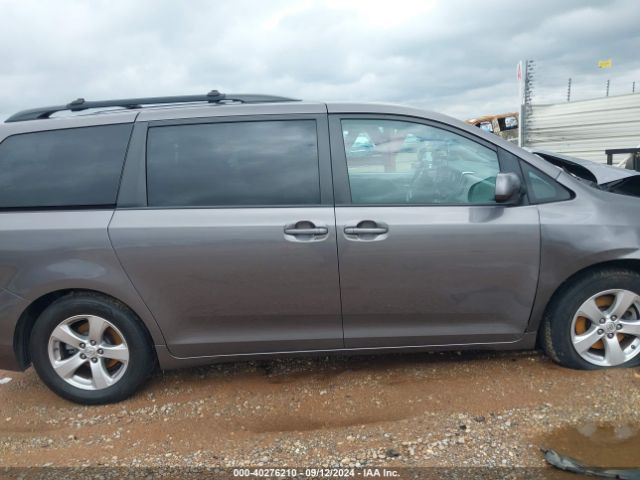 5TDKZ3DC3HS815645 Toyota Sienna Le 8 Passenger