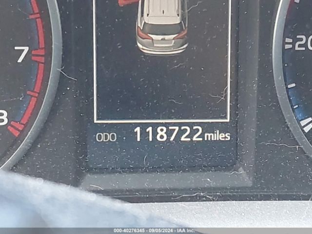 JTMBFREV7HJ143081 Toyota RAV4 LE