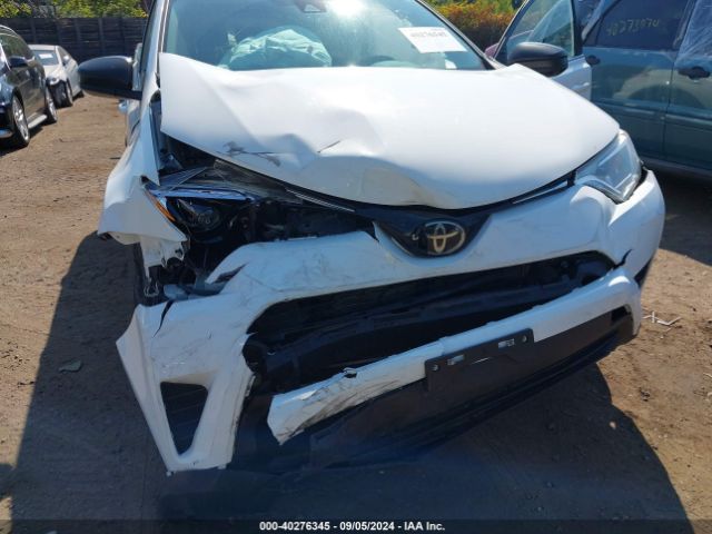 JTMBFREV7HJ143081 Toyota RAV4 LE