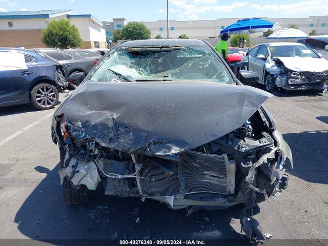 Toyota COROLLA LE 2018 2T1BURHE0JC054875 Image 13