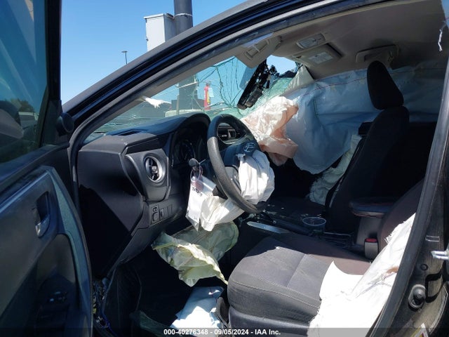 Toyota COROLLA LE 2018 2T1BURHE0JC054875 Image 5