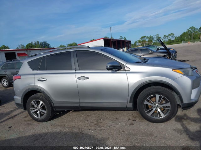 Toyota Rav4 Xle 2017 2T3WFREV4HW405240 Image 13