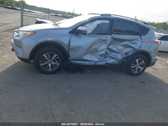 Toyota Rav4 Xle 2017 2T3WFREV4HW405240 Image 14
