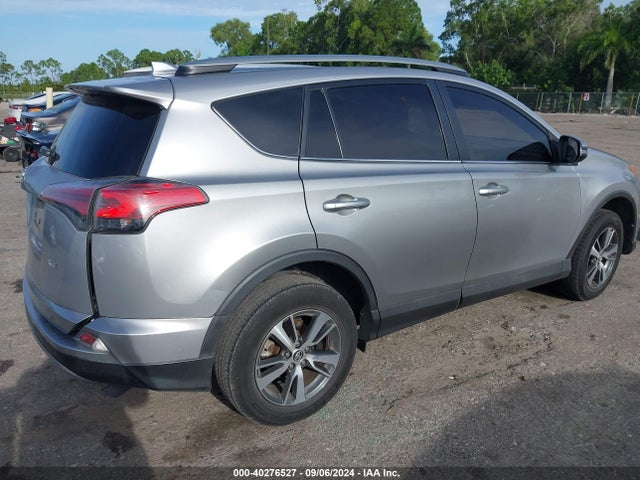 Toyota Rav4 Xle 2017 2T3WFREV4HW405240 Image 4