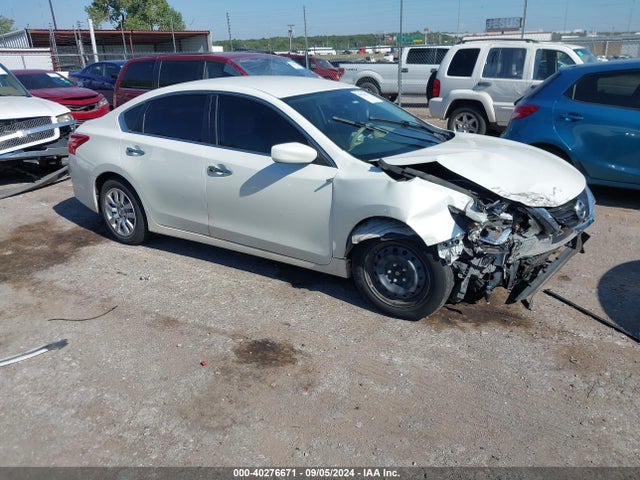Nissan Altima 2.5 S 2016 1N4AL3AP7GN375363 Image 1