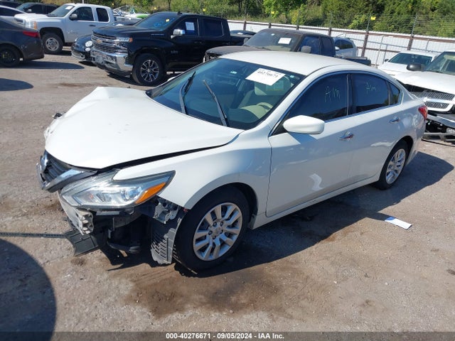 Nissan Altima 2.5 S 2016 1N4AL3AP7GN375363 Image 2