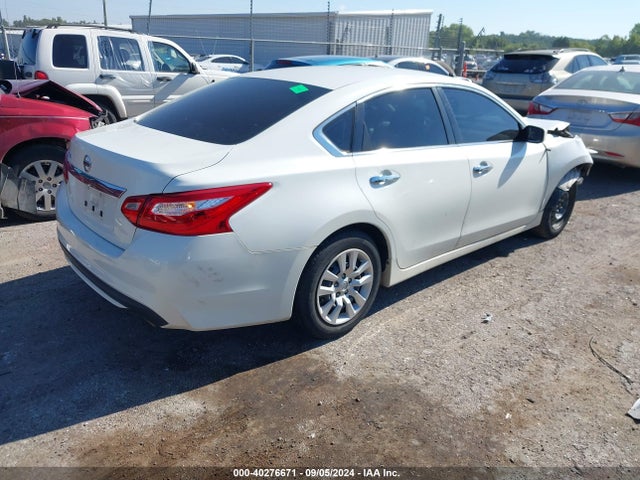 Nissan Altima 2.5 S 2016 1N4AL3AP7GN375363 Image 4