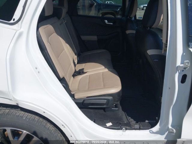 1FMCU9J91LUB48959 Ford Escape Titanium