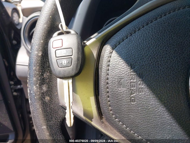 Toyota RAV4 LE 2016 2T3BFREV4GW536777 Image 11