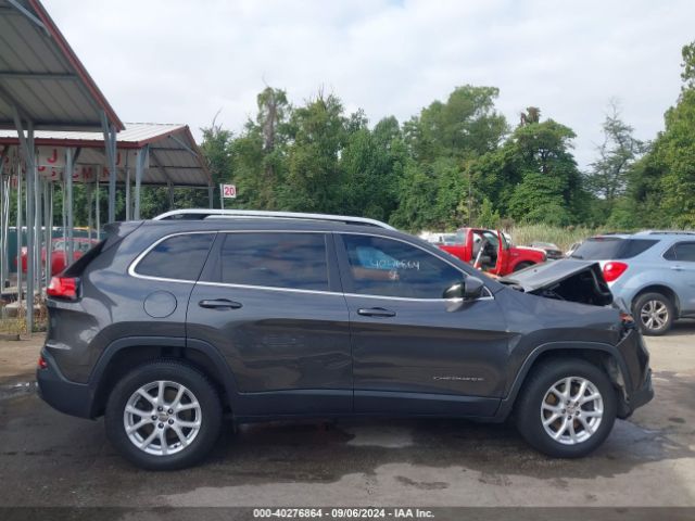 1C4PJMCB2HW614251 Jeep Cherokee Latitude 4x4