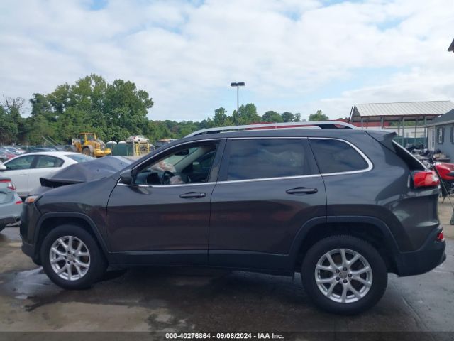 1C4PJMCB2HW614251 Jeep Cherokee Latitude 4x4