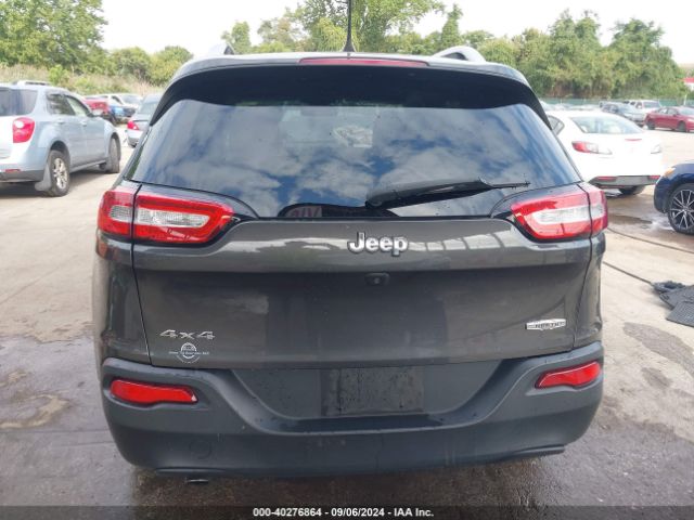 1C4PJMCB2HW614251 Jeep Cherokee Latitude 4x4