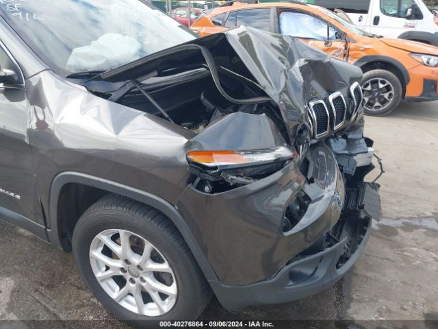 1C4PJMCB2HW614251 Jeep Cherokee Latitude 4x4