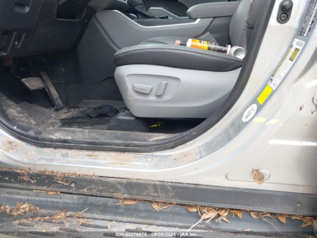 5TDCZRAH2NS138705 Toyota Highlander L