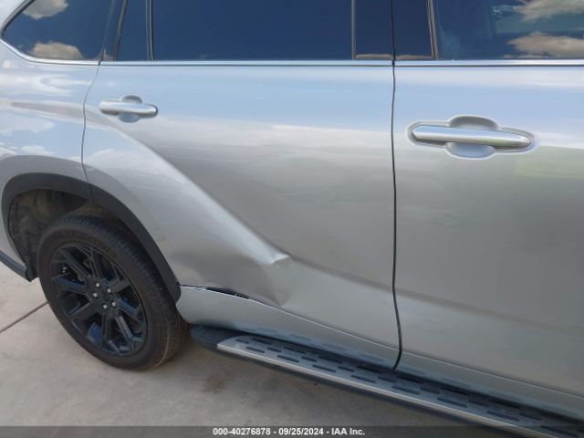 5TDCZRAH2NS138705 Toyota Highlander L