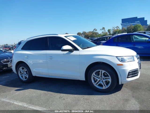 WA1ANAFY2J2013289 Audi Q5 2.0t Premium/2.0t Tech Premium